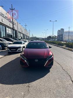 نيسان ألتيما